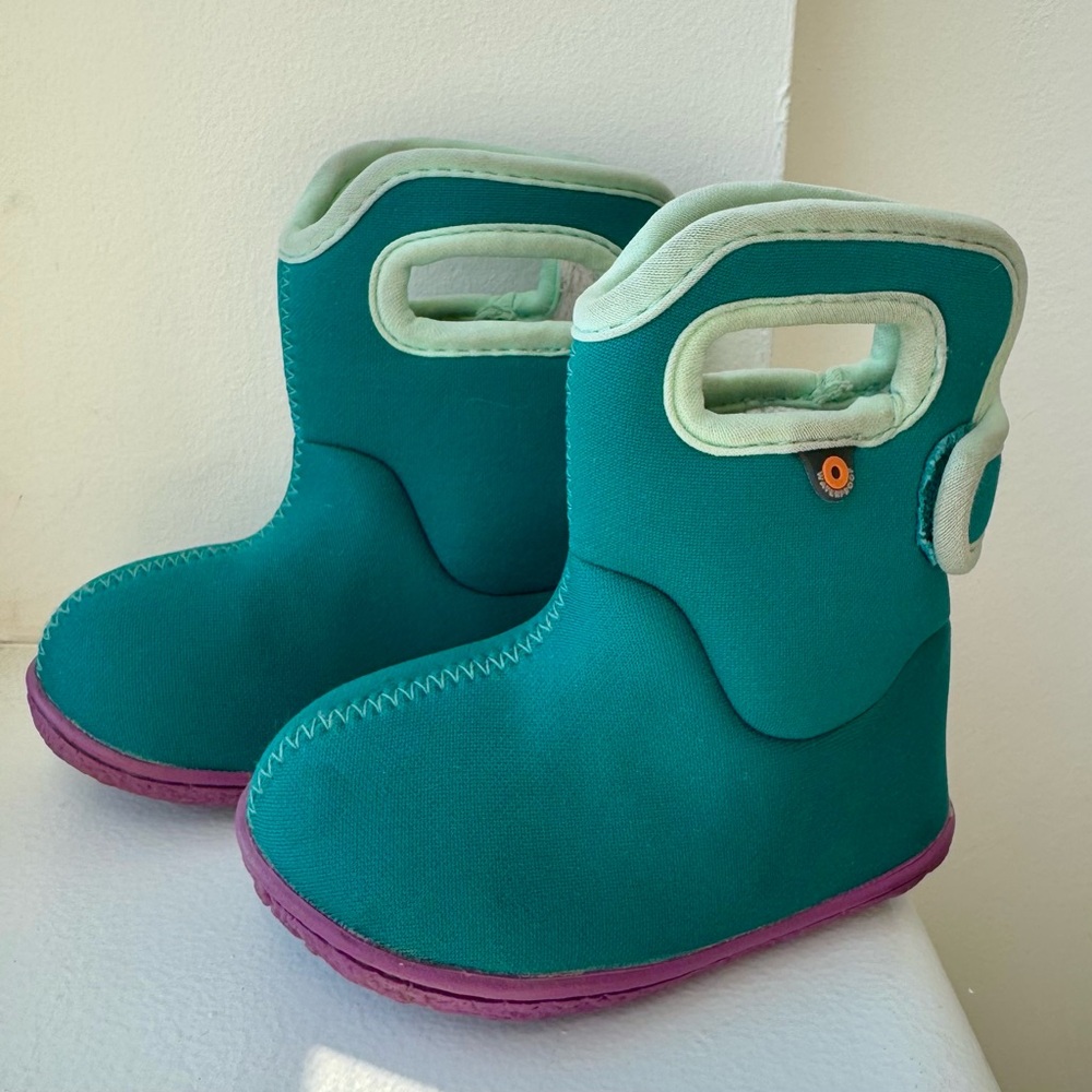 Baby Bogs waterproof insulated snow boots in teal and purple - toddler 4